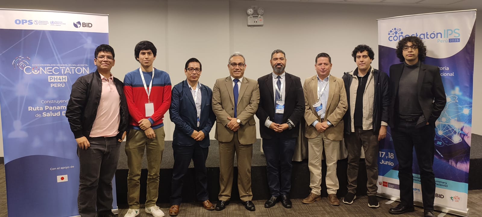 With Dr. César Vásquez (Minister of Health) and José Pérez Lu (General Director of IT, MINSA)